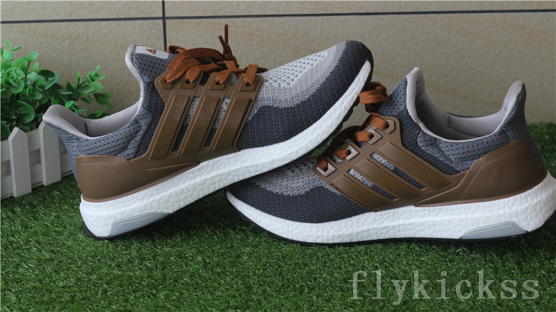 Adidas ultra boost Grey Khaki